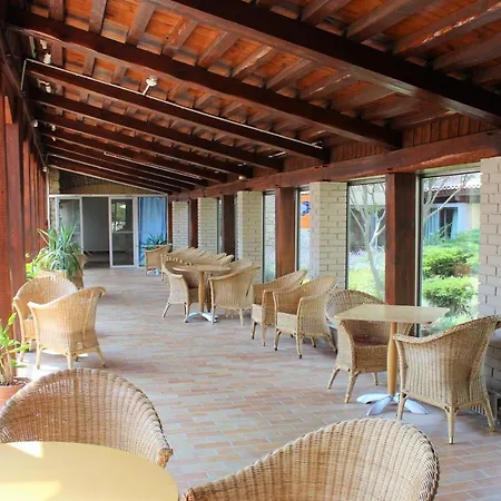 Hotel Bleues Castel Luberon