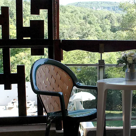 Bleues Castel Luberon Hotel